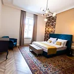 Luxury Suite / Josip Vancas